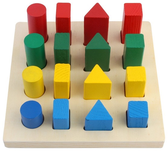 WOODEN SHAPE & COLOR SORTING