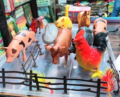 REALISTIC FARM ANIMALS